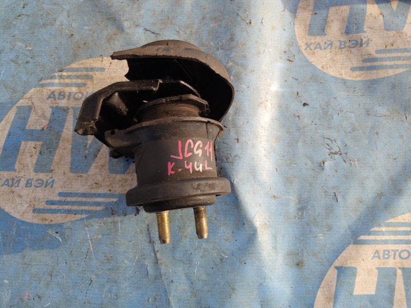 Подушка двс Toyota Progres JCG11 2JZ левая (б/у)