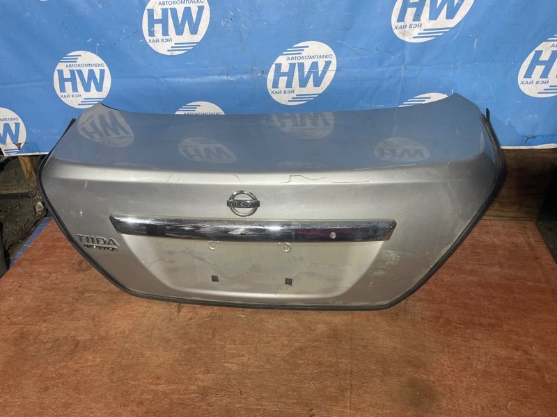 Крышка багажника Nissan Tiida Latio SC11 HR15 (б/у)