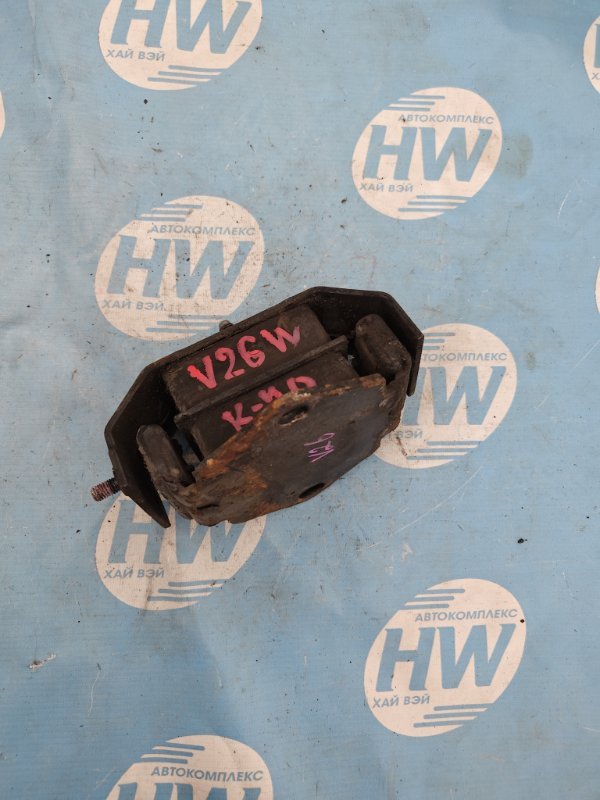 Подушка двс Mitsubishi Pajero V26 4M40 (б/у)