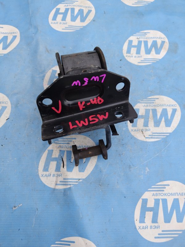 Подушка двс Mazda MPV LW5W GY левая (б/у)