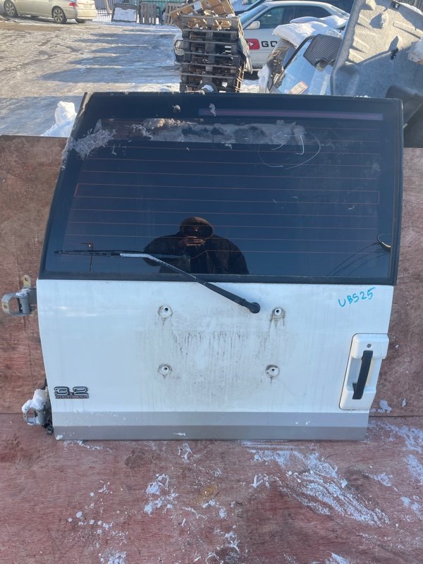 Дверь 5-я Isuzu Bighorn UBS25 6VD1 (б/у)