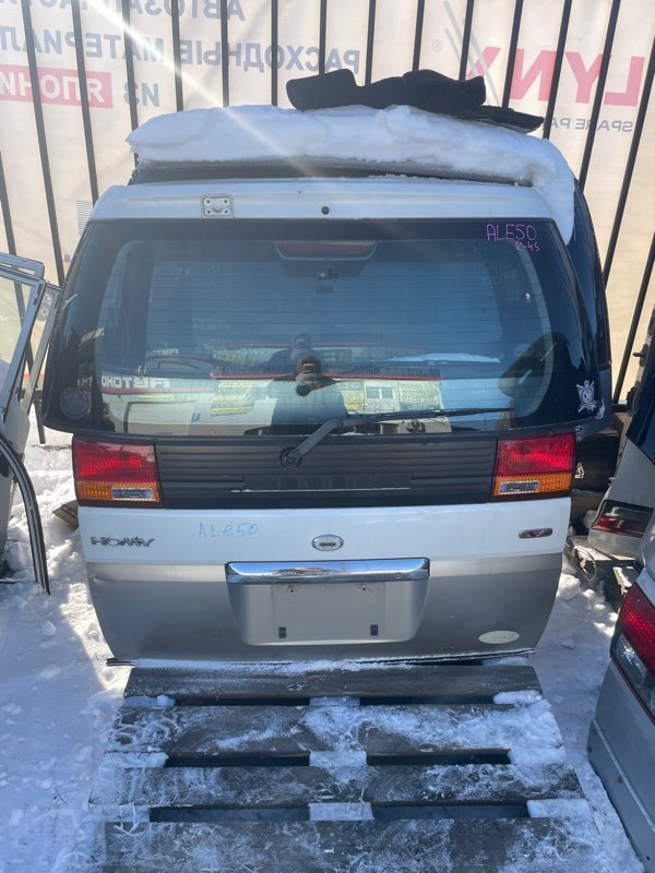 Дверь 5-я Nissan Elgrand ALE50 VG33E (б/у)