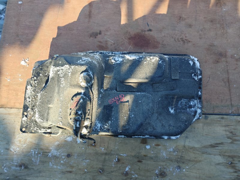 Бензобак Toyota Nadia SXN10 3SFE (б/у)