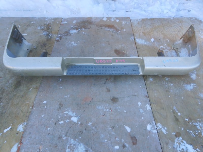 Бампер Isuzu Bighorn UBS25 6VD1 задний (б/у)