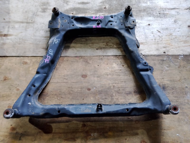 Балка под двс Nissan Dualis KJ10 MR20 (б/у)
