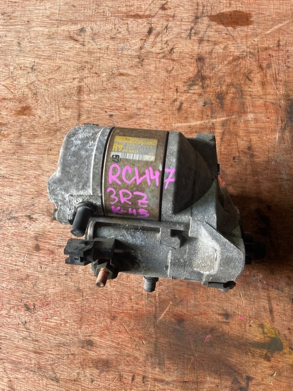 Стартер Toyota Hiace Regius RCH47 3RZFE (б/у)