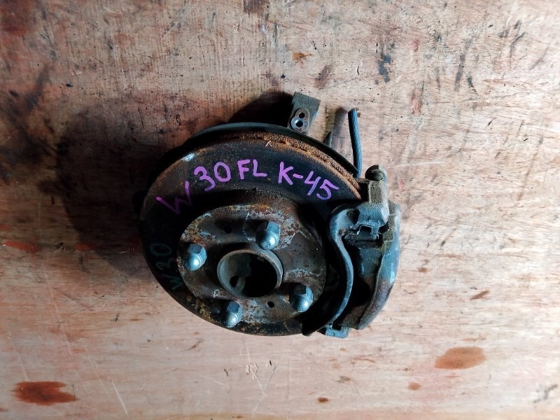 Ступица Nissan Largo W30 KA24DE передняя правая (б/у)