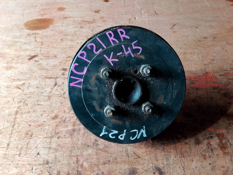 Ступица Toyota Funcargo NCP21 1NZFE задняя правая (б/у)