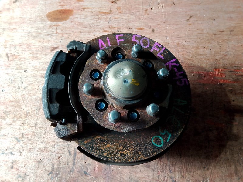 Ступица Nissan Elgrand ALE50 VG33E передняя правая (б/у)