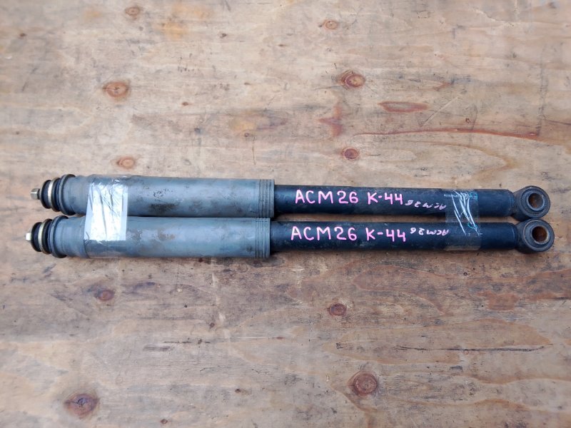 Амортизатор Toyota Ipsum ACM26 2AZFE задний (б/у)