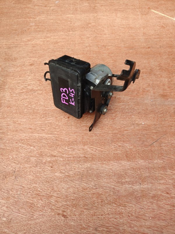 Блок ABS Honda Civic FD3 LDA (б/у)