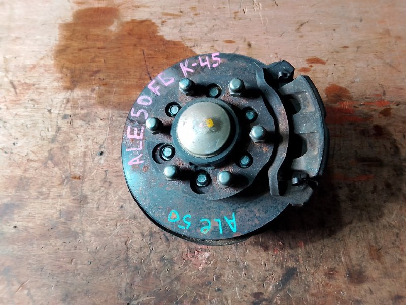 Ступица Nissan Elgrand ALE50 VG33E передняя левая (б/у)