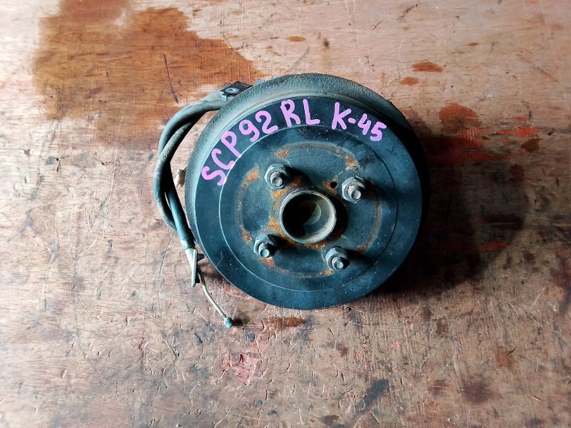 Ступица Toyota Belta SCP92 2SZFE задняя левая (б/у)