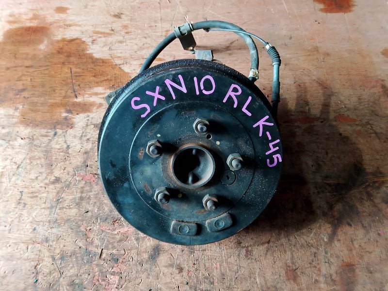 Ступица Toyota Nadia SXN10 3SFE задняя левая (б/у)