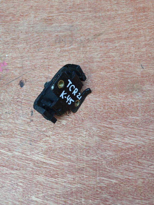 Подушка двс Toyota Estima TCR21 2TZFZE (б/у)