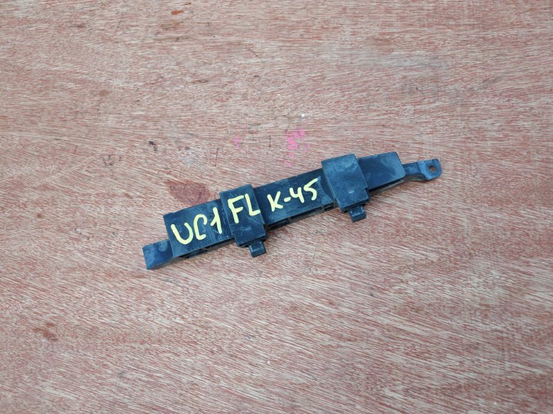 Крепление бампера Honda Inspire UC1 J30A переднее левое (б/у)