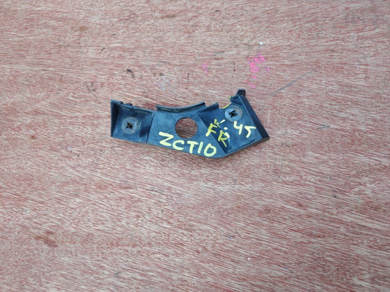 Крепление бампера Toyota Opa ZCT10 1ZZFE переднее правое (б/у)