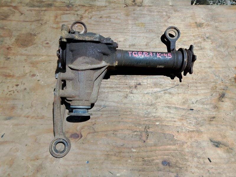 Редуктор Toyota Estima TCR21 2TZFZE передний (б/у)