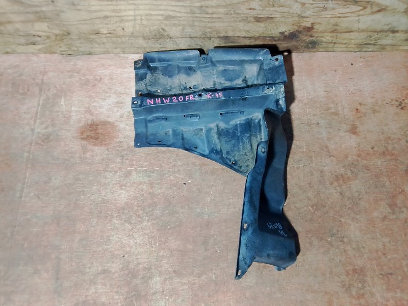 Защита двигателя Toyota Prius NHW20 1NZFXE передняя правая (б/у)