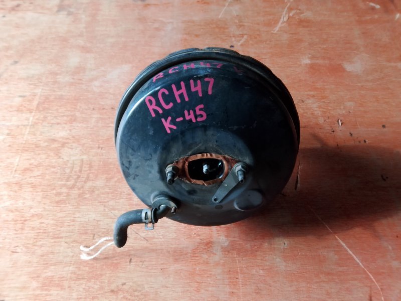 Вакумник тормозной Toyota Hiace Regius RCH47 3RZFE (б/у)