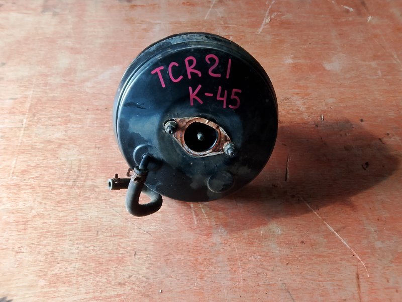 Вакумник тормозной Toyota Estima TCR21 2TZFZE (б/у)