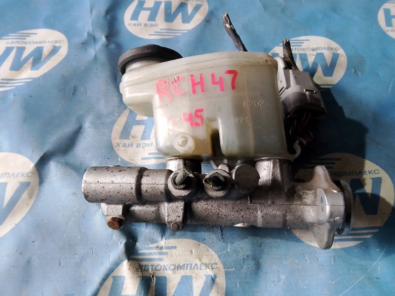 Главный тормозной цилиндр Toyota Hiace Regius RCH47 3RZFE (б/у)