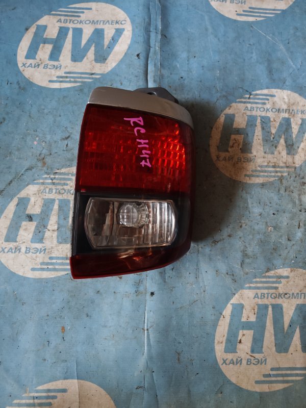 Стоп Toyota Hiace Regius RCH47 3RZFE правый (б/у)