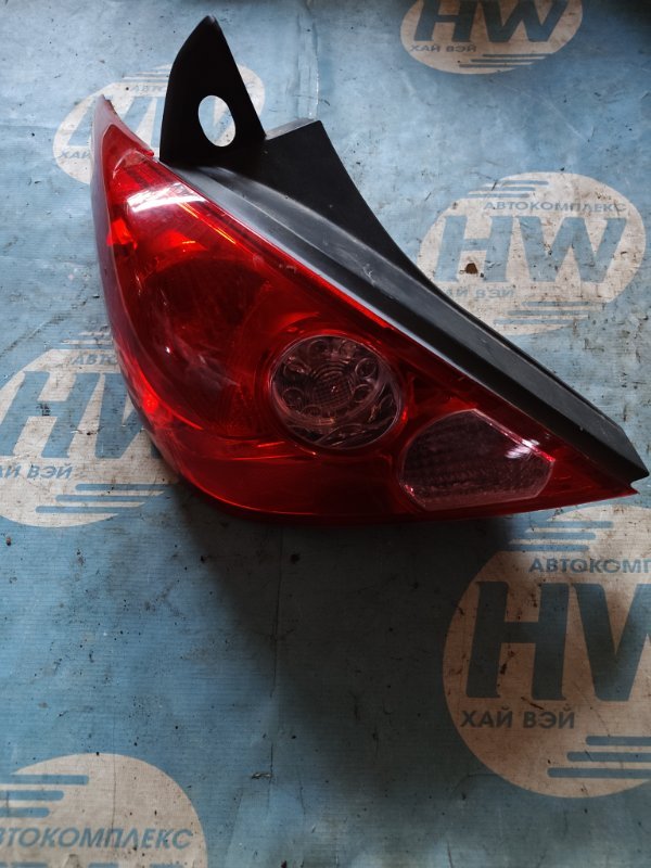 Стоп Nissan Tiida C11 HR15 левый (б/у)