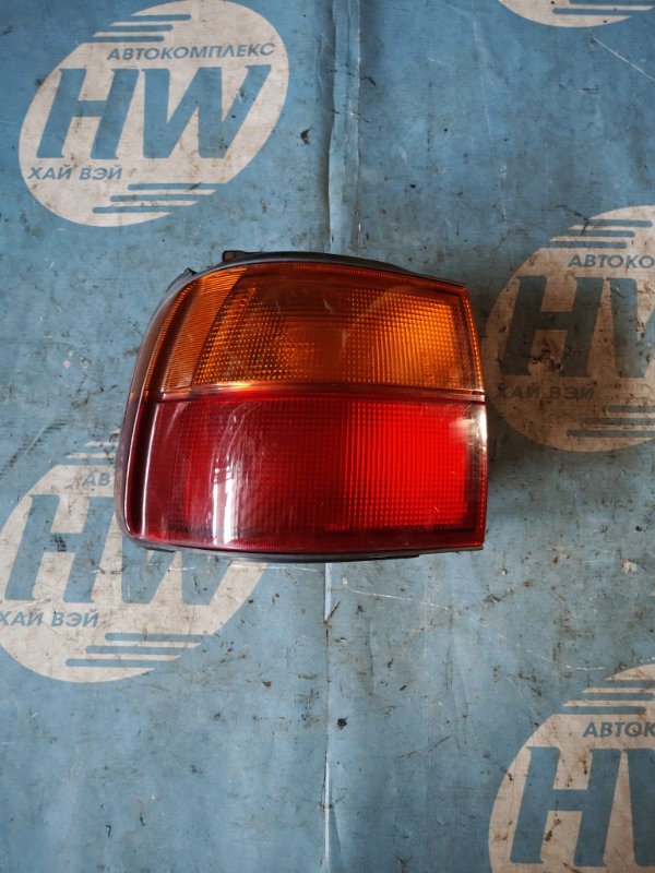 Стоп Mitsubishi Delica PE8W 4M40 левый (б/у)