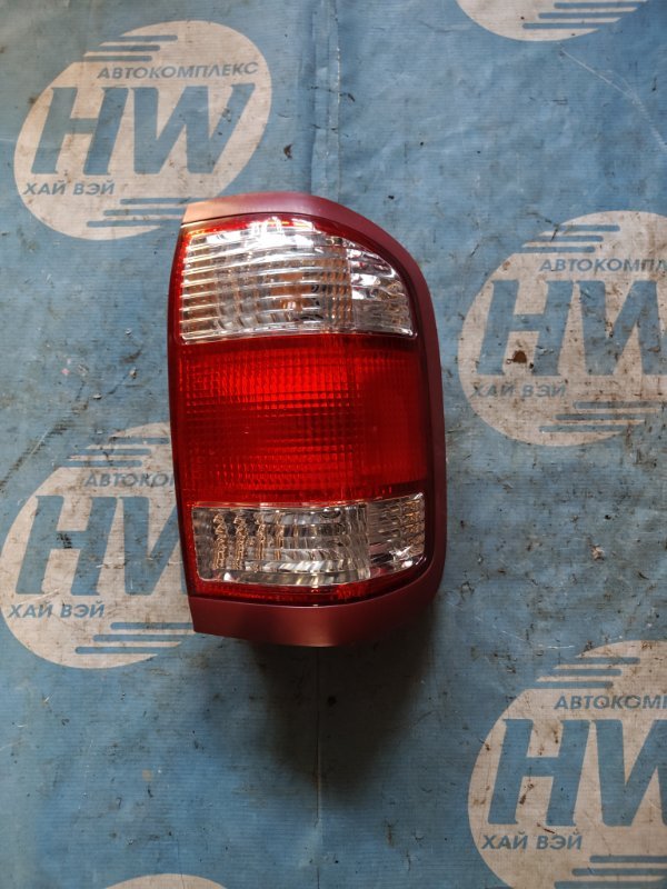 Стоп Nissan Terrano LR50 VG33E правый (б/у)