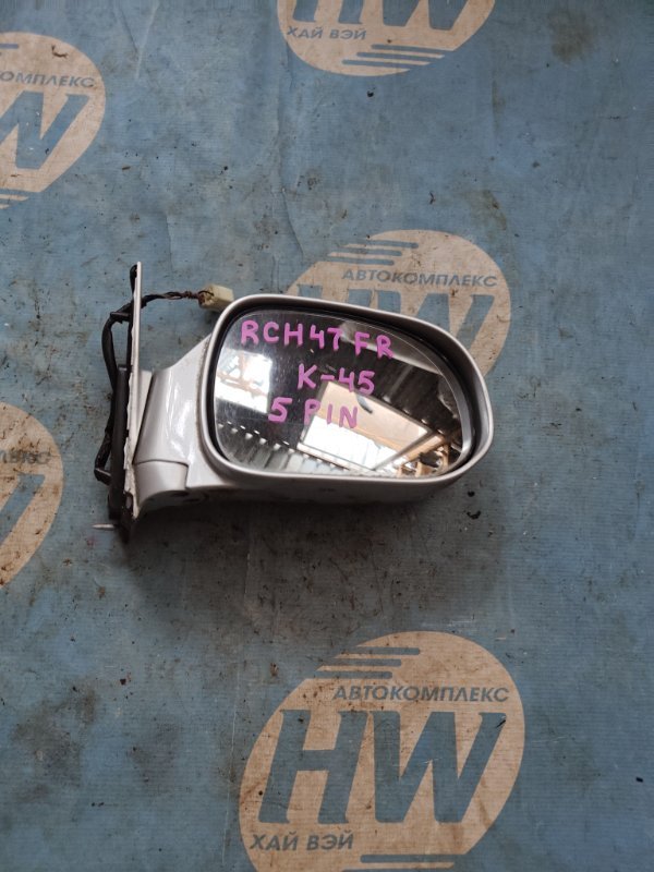 Зеркало Toyota Hiace Regius RCH47 3RZFE правое (б/у)