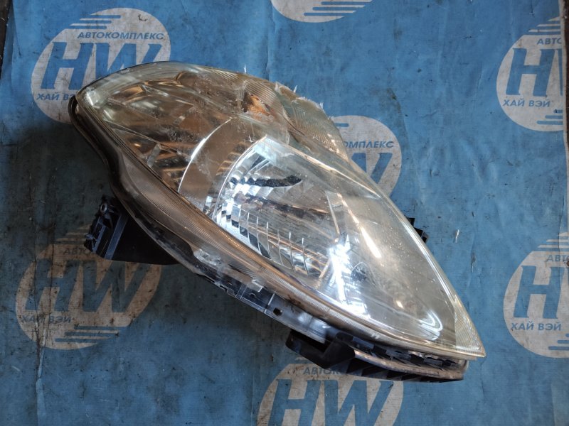 Фара Nissan Tiida C11 HR15 правая (б/у)