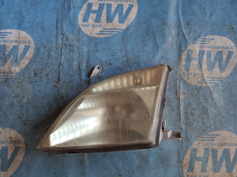 Фара Toyota Nadia SXN10 3SFE левая (б/у)