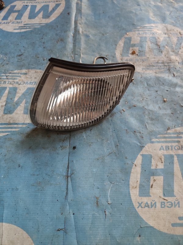 Габарит Mitsubishi Delica PE8W 4M40 левый (б/у)