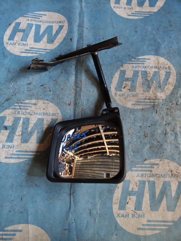 Зеркало пятой двери Isuzu Bighorn UBS25 6VD1 (б/у)