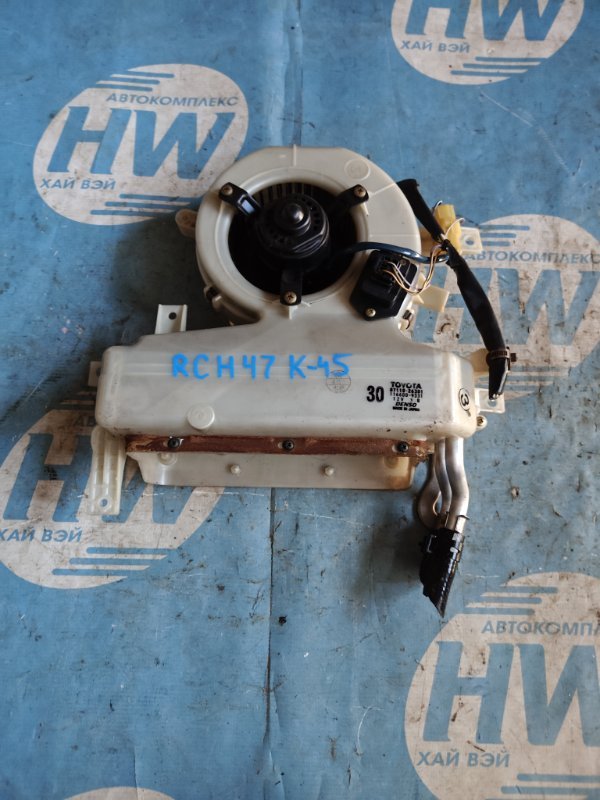 Печка Toyota Hiace Regius RCH47 3RZFE задняя (б/у)