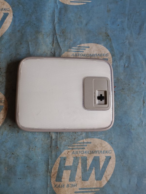 Светильник салона Toyota Hiace Regius RCH47 3RZFE (б/у)