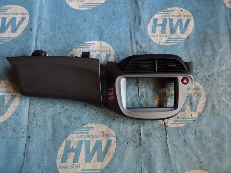 Консоль магнитофона Honda Fit GE6 L13A (б/у)