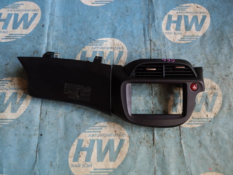 Консоль магнитофона Honda Fit GE6 L13A (б/у)