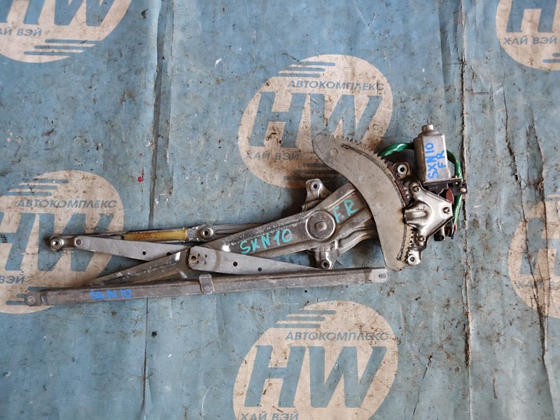 Стеклоподъемник Toyota Nadia SXN10 3SFE передний правый (б/у)