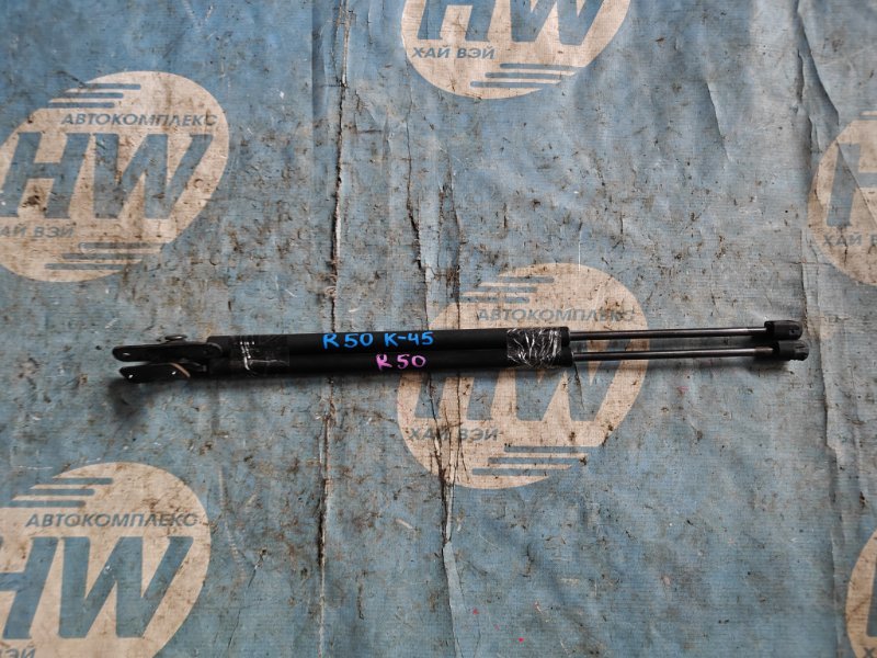 Амортизатор задней двери Nissan Terrano RR50 QD32ETI (б/у)