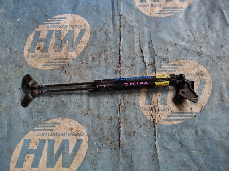 Амортизатор задней двери Toyota Opa ZCT10 1ZZFE (б/у)