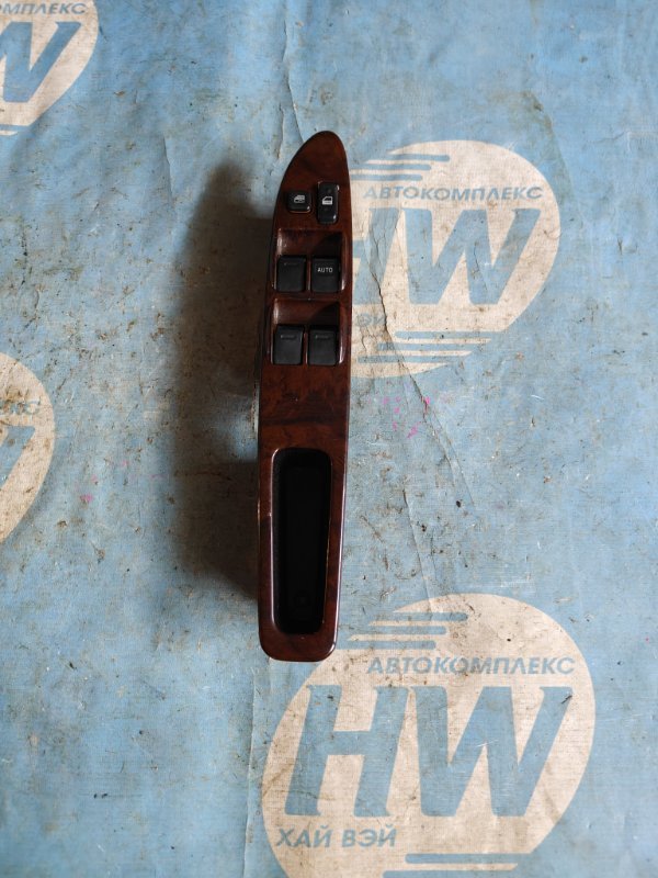 Блок упр. стеклоподъемниками Toyota Nadia SXN10 3SFE передний правый (б/у)