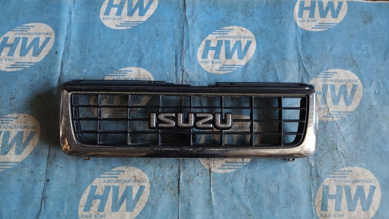 Решетка Isuzu Bighorn UBS25 6VD1 (б/у)