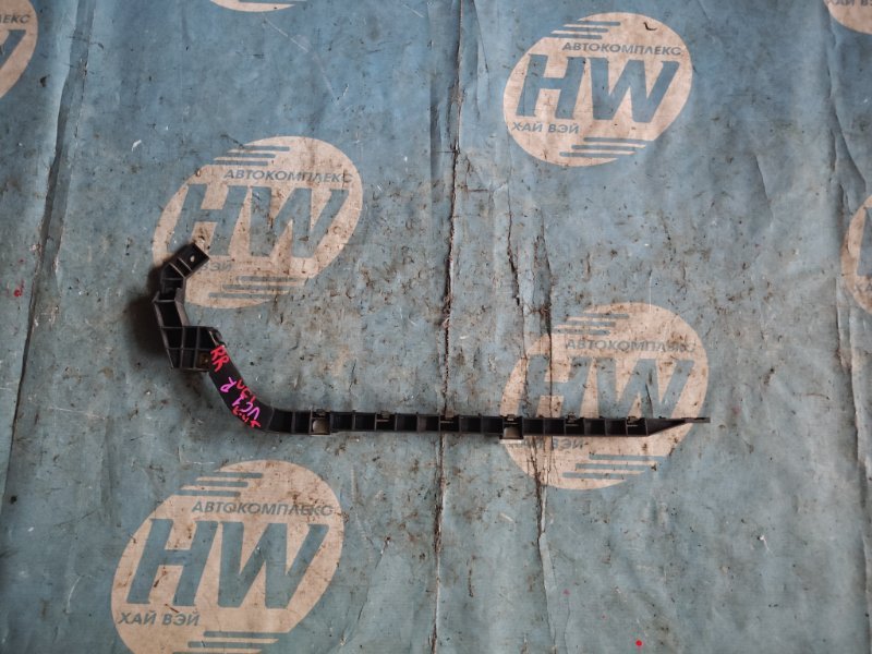 Крепление бампера Honda Inspire UC1 J30A заднее правое (б/у)