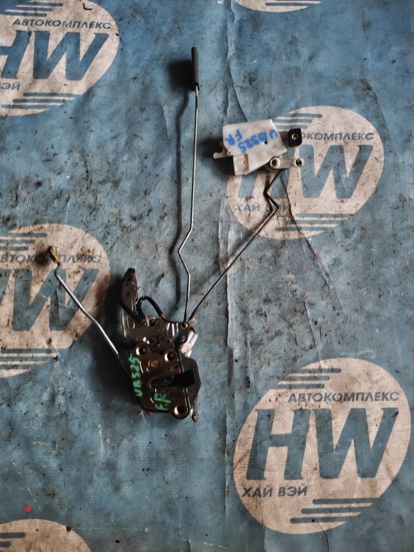 Замок двери Isuzu Bighorn UBS25 6VD1 передний правый (б/у)