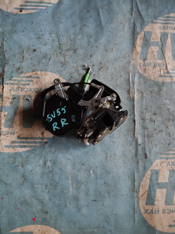 Замок двери Toyota Vista Ardeo SV55 3SFE задний правый (б/у)