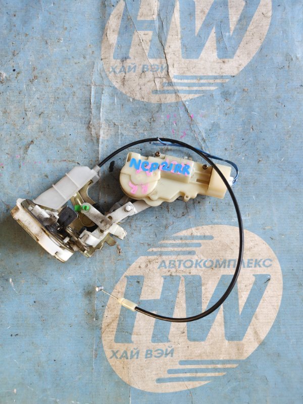 Замок двери Toyota Funcargo NCP21 1NZFE задний правый (б/у)