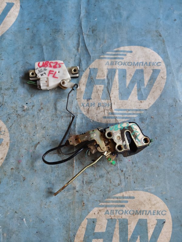 Замок двери Isuzu Bighorn UBS25 6VD1 передний левый (б/у)