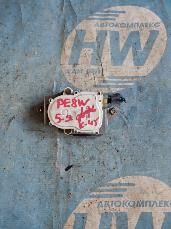 Замок пятой двери Mitsubishi Delica PE8W 4M40 (б/у)